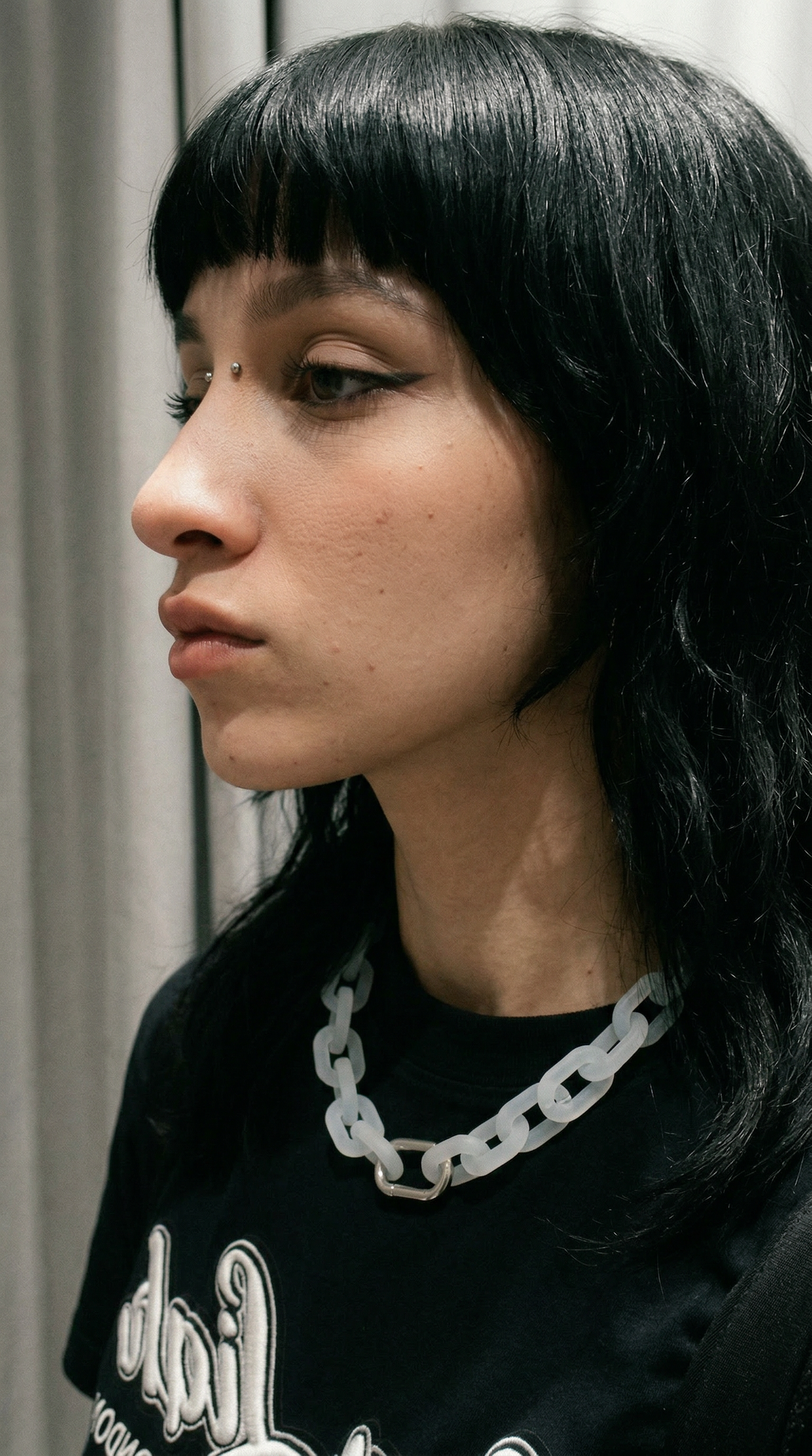 X-RAY NECKLACE - WHITE